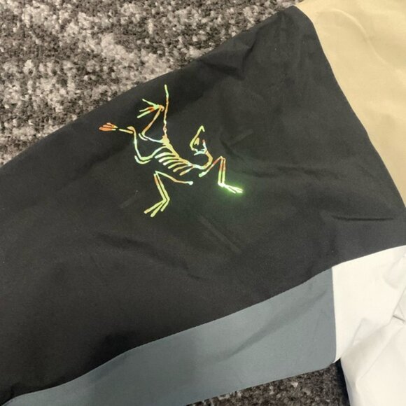 Arcteryx X BEAMS LT Jacket Men’s Large - Picture 5 of 7